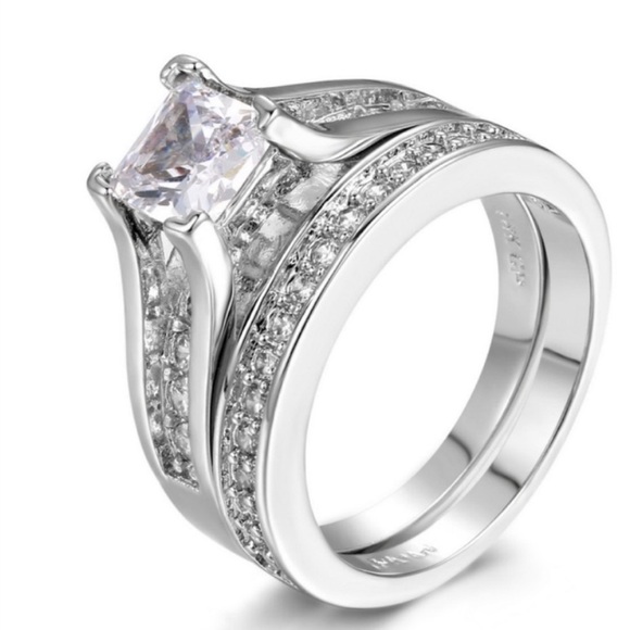NEW 925 STERLING SILVER DIAMOND ENGAGEMENT SET RING, CUTE RING, SHINY RING. - Picture 6 of 6